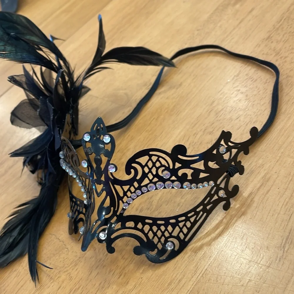 Black Mask With Faux Diamonds Feathers - Masquerade Ball / Party Metal Unique